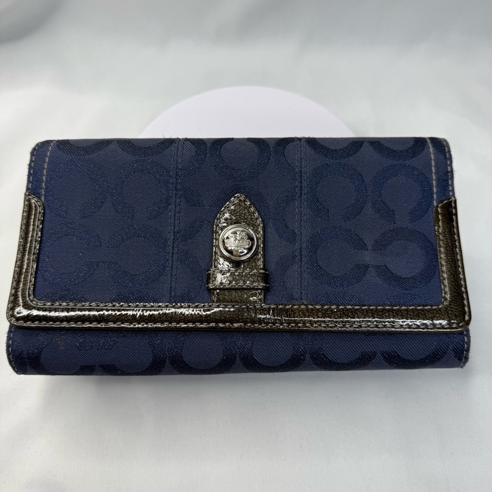 Coach Beautiful Navy Women's Wallet Large C’s